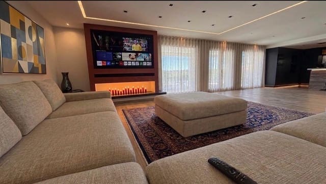 6 quarto Moradia para venda em Valdemorillo com piscina garagem - 1 295 000 € (Ref: 10023553)