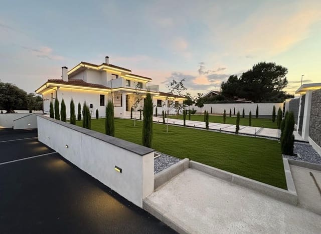 6 quarto Moradia para venda em Valdemorillo com garagem - 1 295 000 € (Ref: 10023553)