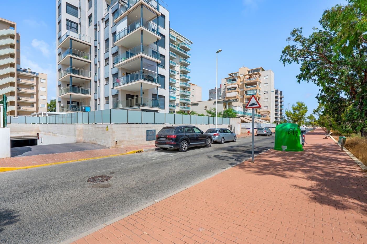 Apartamento de 3 habitaciones en Guardamar del Segura en venta con piscina garaje - 379.000 € (Ref: 10023660)