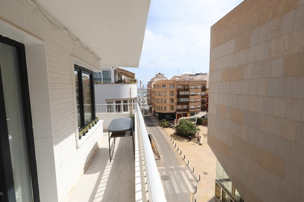 3 makuuhuone Huoneisto myytävänä paikassa Torrevieja - 349 000 € (Ref: 10023663)