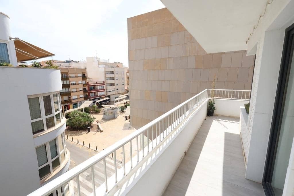 3 makuuhuone Huoneisto myytävänä paikassa Torrevieja - 349 000 € (Ref: 10023663)