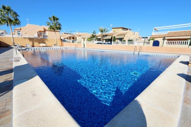 Apartamento de 2 habitaciones en Los Balcones - Los Altos, Orihuela en venta con piscina garaje - 149.000 € (Ref: 10027850)