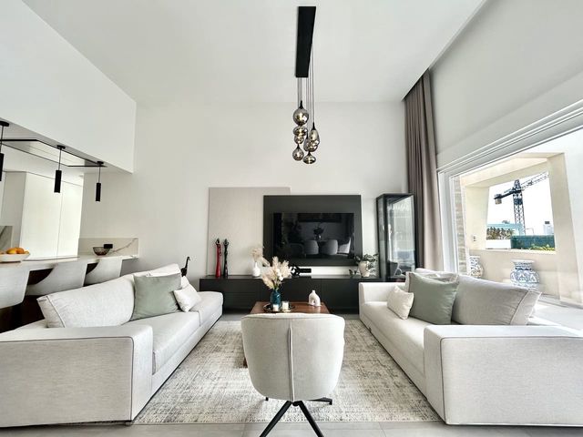 4 slaapkamer Villa te koop in Algorfa met zwembad garage - € 779.995 (Ref: 10029206)