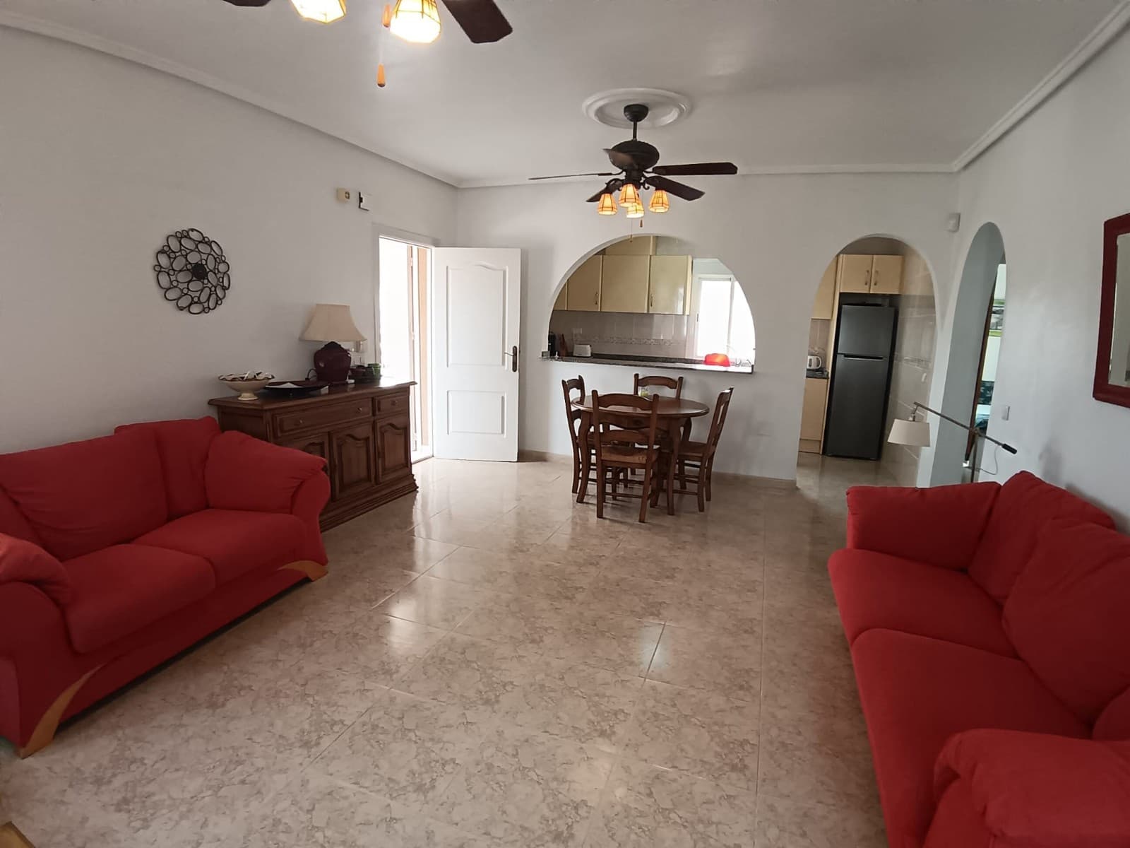 Chalet de 2 habitaciones en La Marquesa en venta con piscina - 289.000 € (Ref: 10033101)
