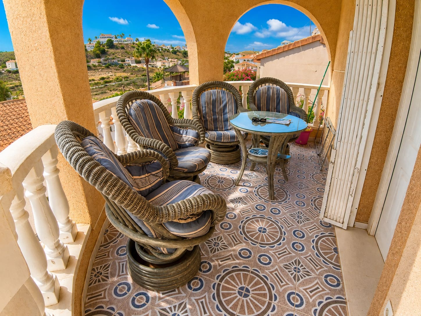 Chalet de 2 habitaciones en La Marquesa en venta con piscina - 289.000 € (Ref: 10033101)