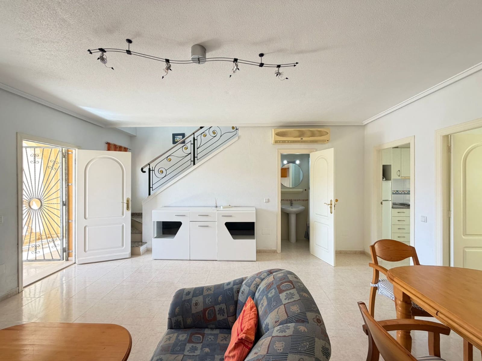 3 quarto Casa em Banda para venda em Dona Pepa com piscina - 229 000 € (Ref: 10041541)