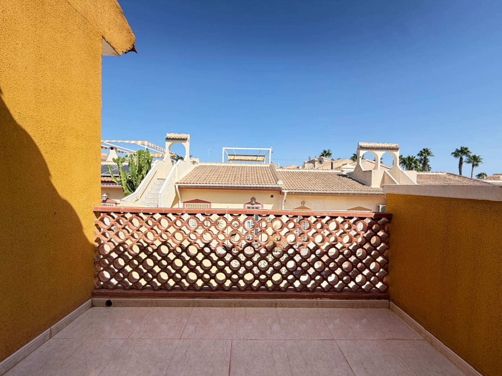 3 quarto Casa em Banda para venda em Dona Pepa com piscina - 229 000 € (Ref: 10041541)