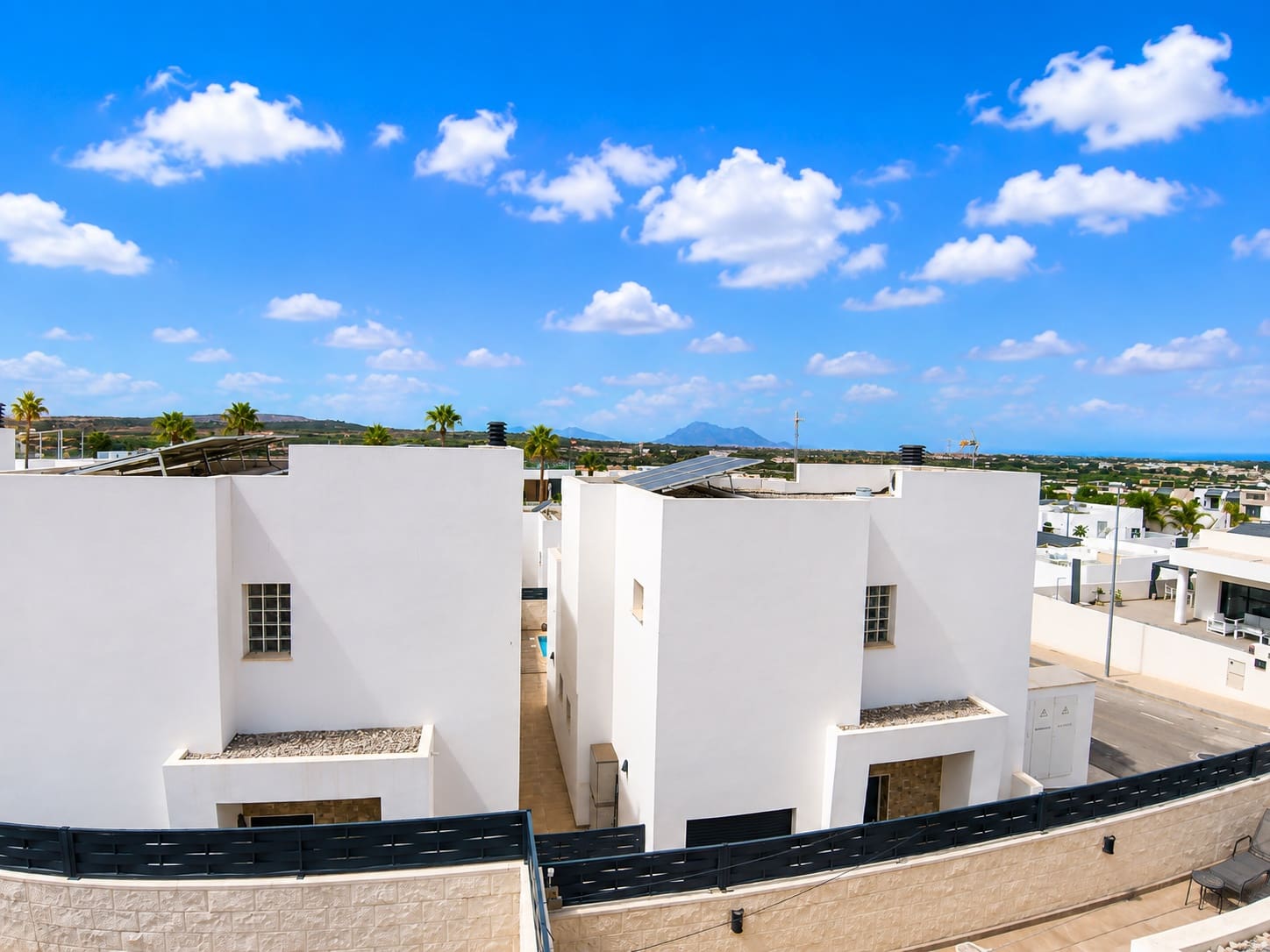 2 slaapkamer Appartement te koop in Benijofar met zwembad - € 449.000 (Ref: 10043282)
