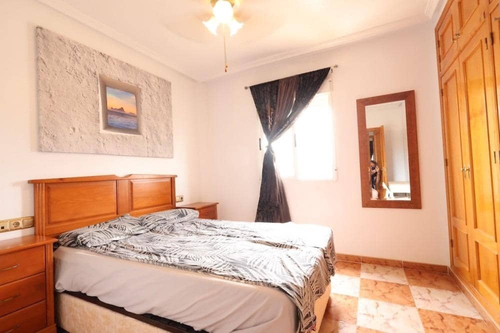 2 soverom Leilighet til salgs i La Zenia med svømmebasseng garasje - € 179 000 (Ref: 10044622)