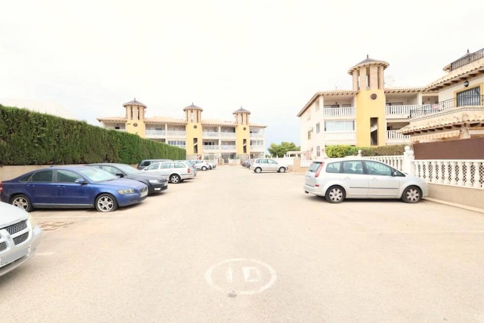 2 soverom Leilighet til salgs i La Zenia med svømmebasseng garasje - € 179 000 (Ref: 10044622)
