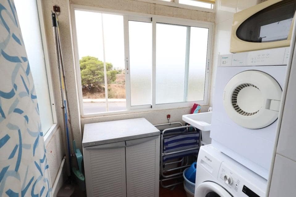 2 soverom Leilighet til salgs i La Zenia med svømmebasseng garasje - € 179 000 (Ref: 10044622)