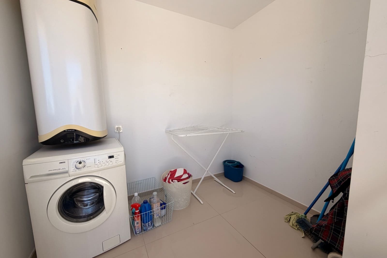 2 soverom Leilighet til salgs i Dona Pepa med svømmebasseng - € 225 000 (Ref: 10046809)