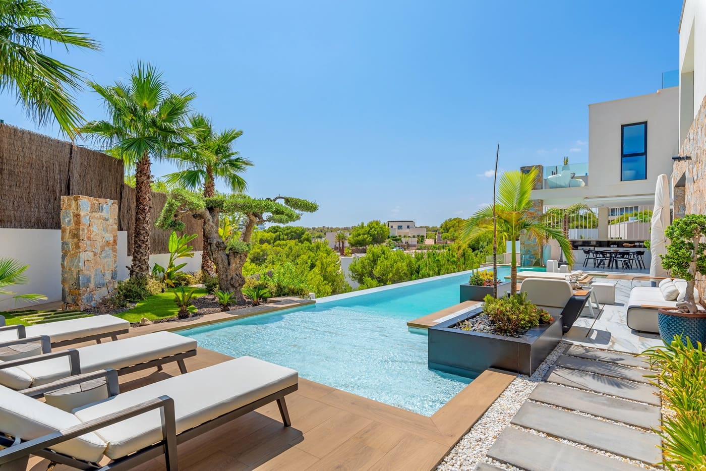 4 chambre Villa/Maison à vendre à Las Colinas Golf avec piscine garage - 2 600 000 € (Ref: 10046810)