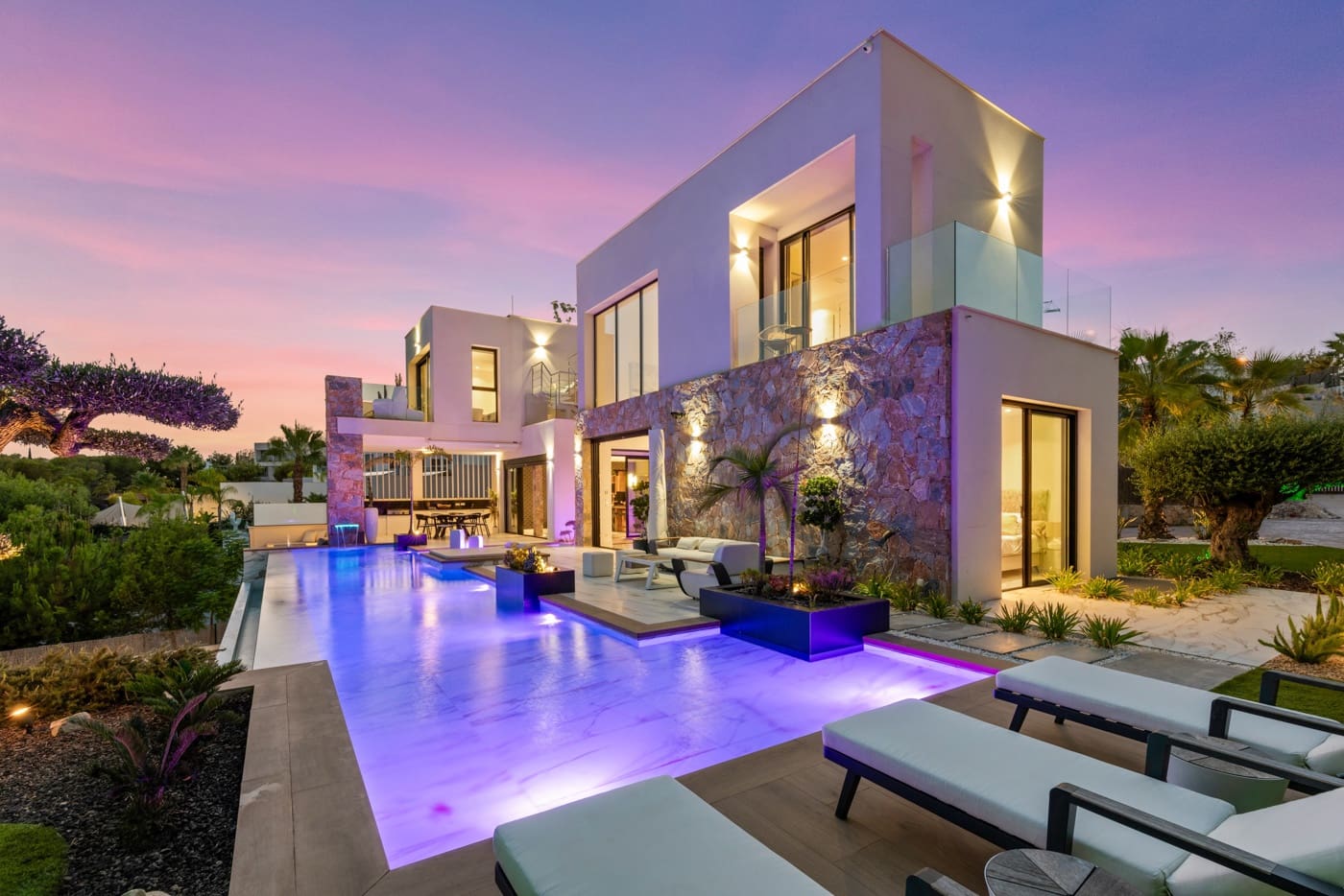 4 chambre Villa/Maison à vendre à Las Colinas Golf avec piscine garage - 2 600 000 € (Ref: 10046810)