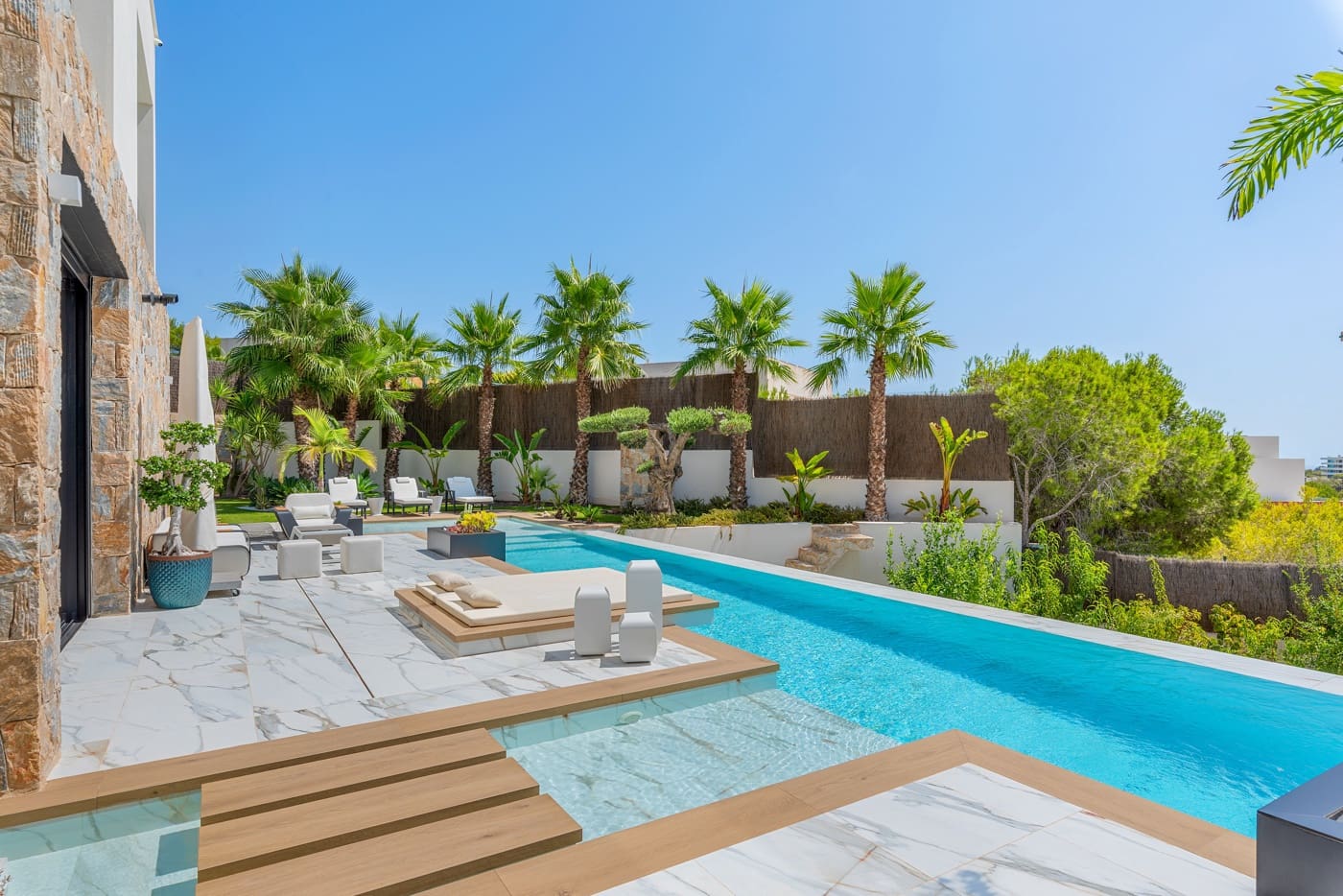 4 chambre Villa/Maison à vendre à Las Colinas Golf avec piscine garage - 2 600 000 € (Ref: 10046810)