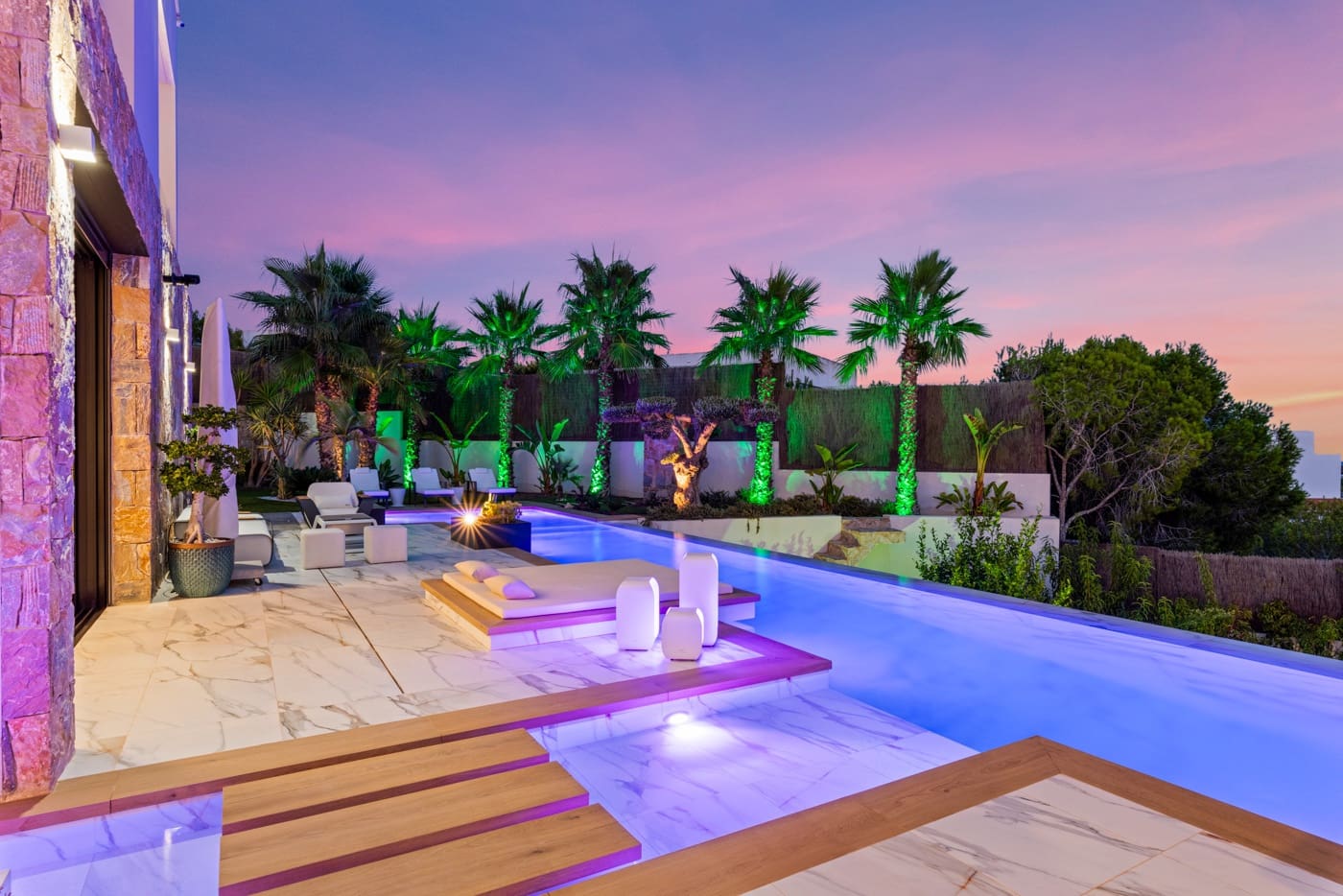 4 chambre Villa/Maison à vendre à Las Colinas Golf avec piscine garage - 2 600 000 € (Ref: 10046810)