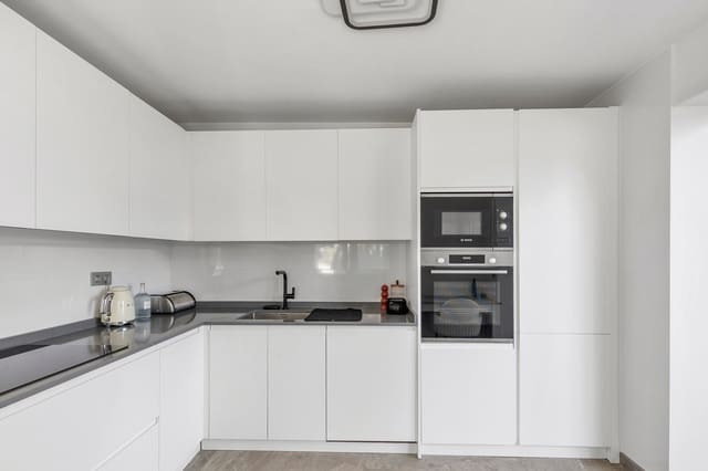 5 Zimmer Villa zu verkaufen in Los Balcones mit Garage - 849.000 € (Ref: 10054654)