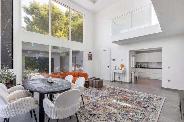 5 Zimmer Villa zu verkaufen in Los Balcones mit Garage - 849.000 € (Ref: 10054654)
