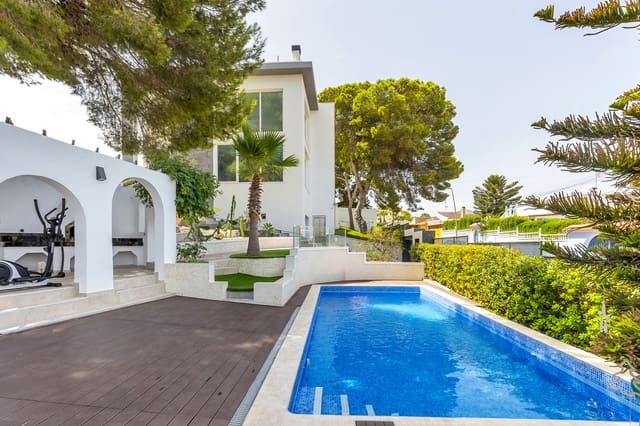 5 Zimmer Villa zu verkaufen in Los Balcones mit Garage - 849.000 € (Ref: 10054654)
