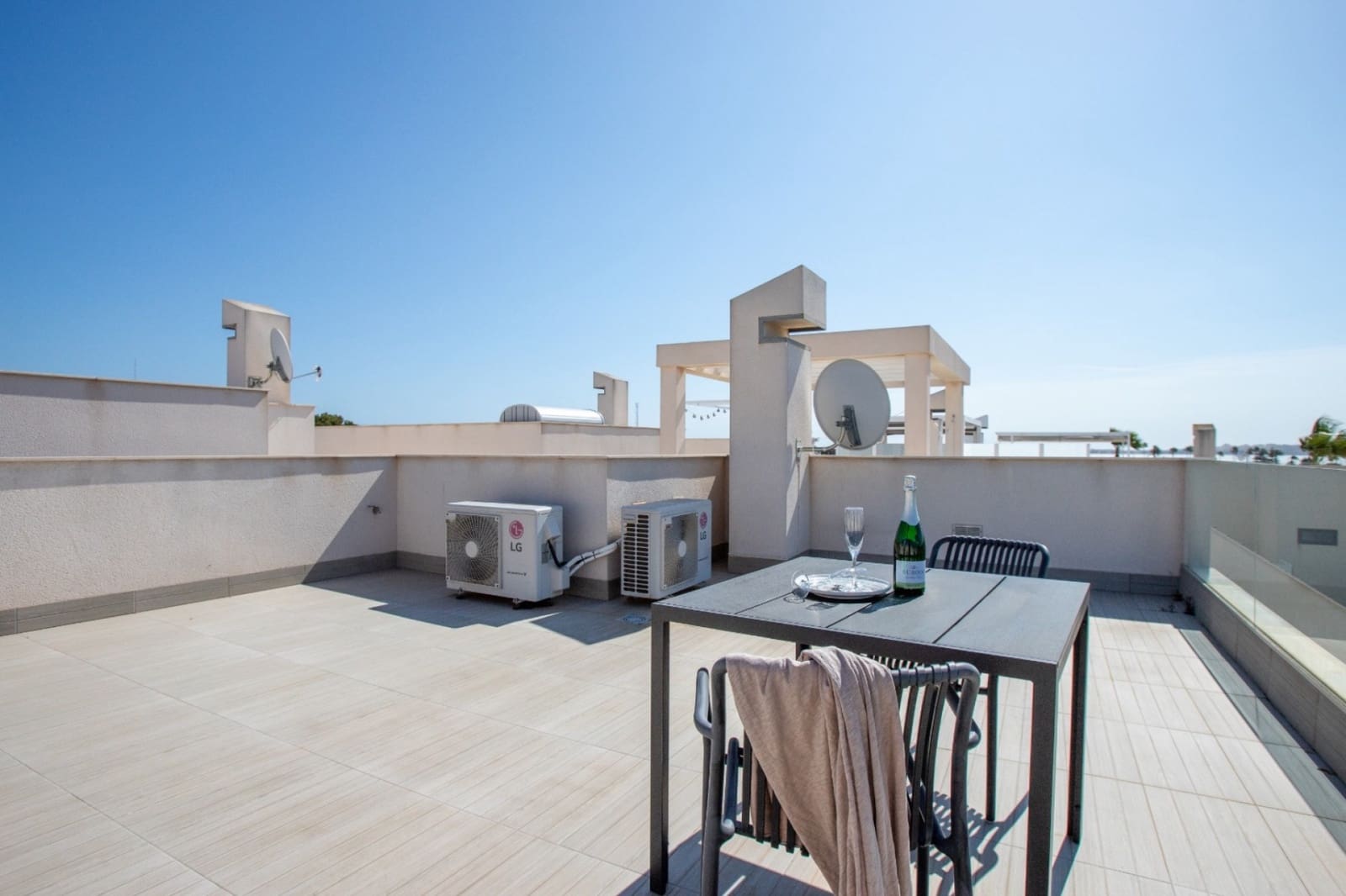 3 sypialnia Willa na sprzedaż w Pueblo Bravo z basenem - 389 000 € (Ref: 10055755)
