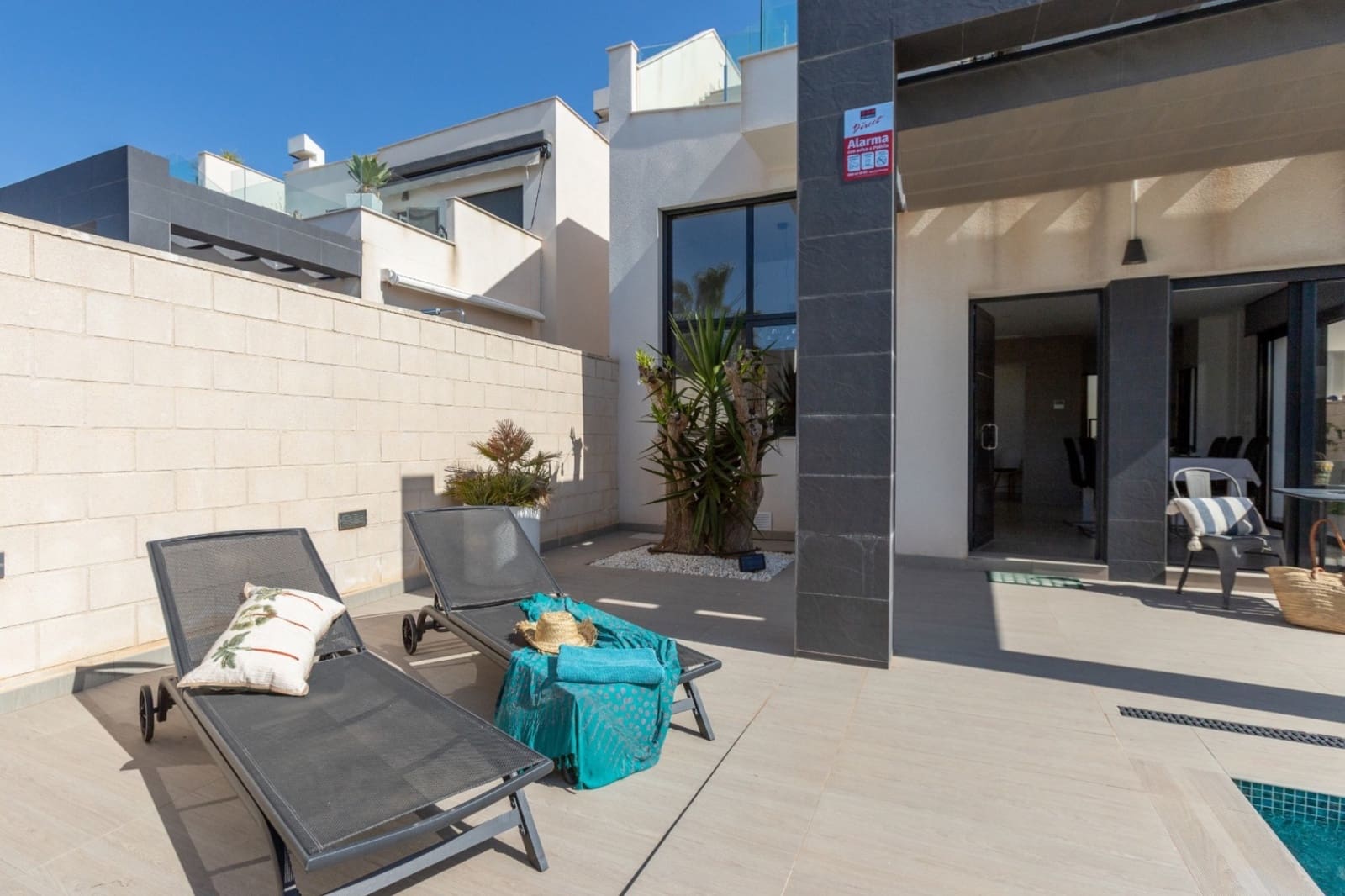3 sypialnia Willa na sprzedaż w Pueblo Bravo z basenem - 389 000 € (Ref: 10055755)