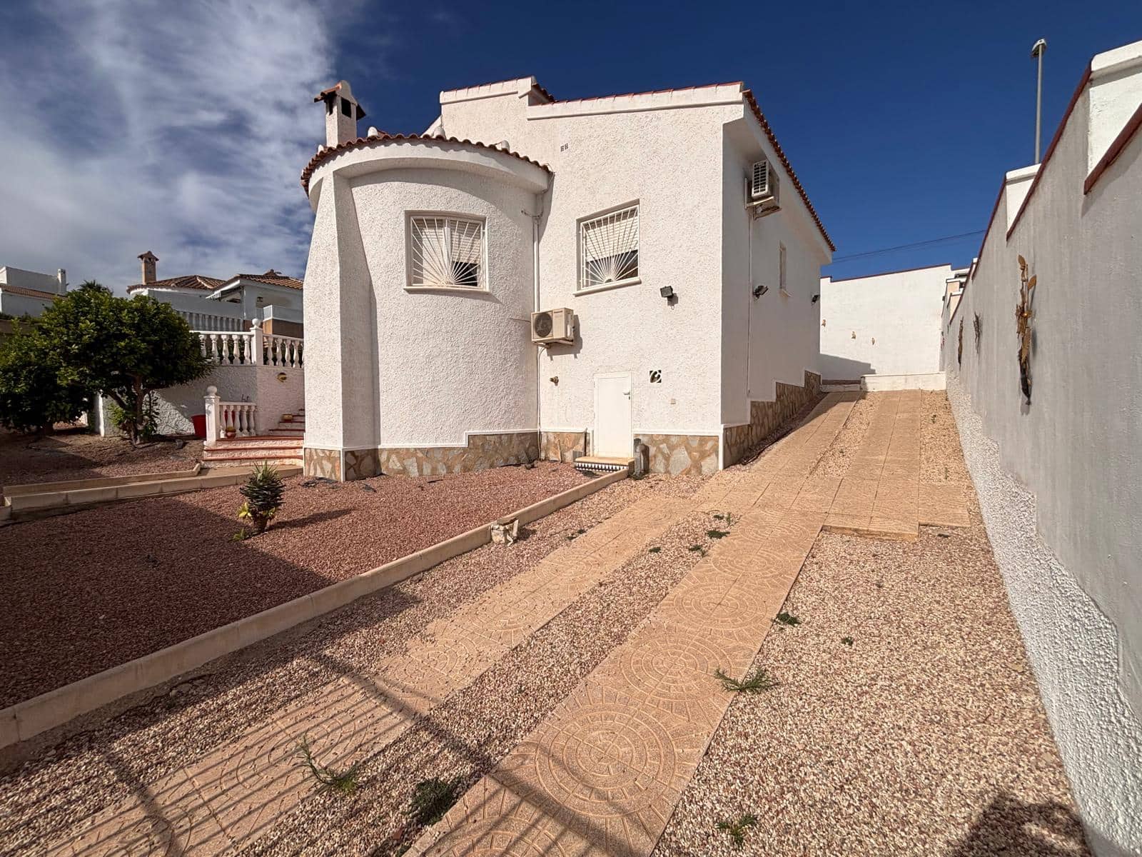 2 soverom Villa til salgs i Ciudad Quesada med svømmebasseng - € 310 000 (Ref: 10061385)