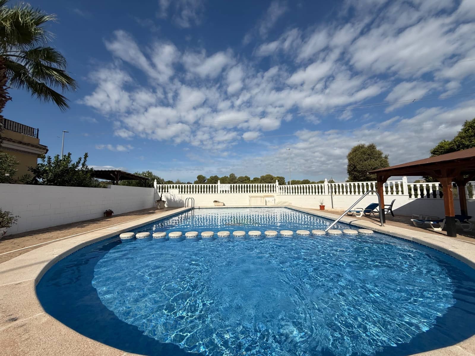 2 bedroom Villa for sale in Ciudad Quesada - € 230,000 (Ref: 10062378)