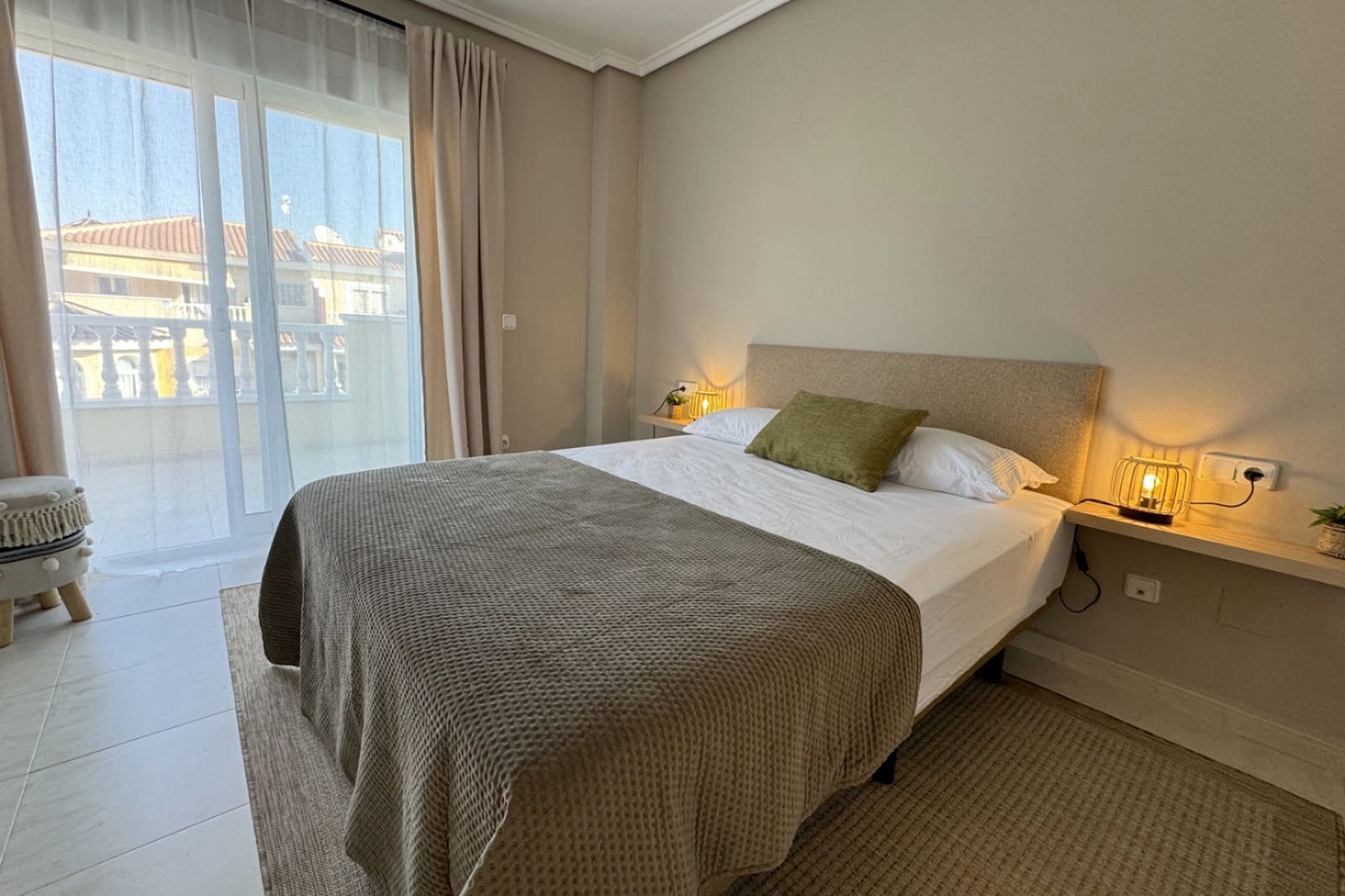 Pareado de 3 habitaciones en Doña Pepa en venta - 370.000 € (Ref: 10062379)