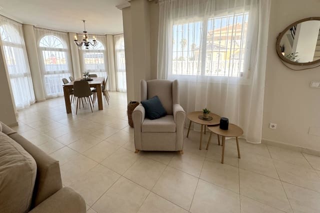 Pareado de 3 habitaciones en Doña Pepa, Rojales en venta - 370.000 € (Ref: 10062379)