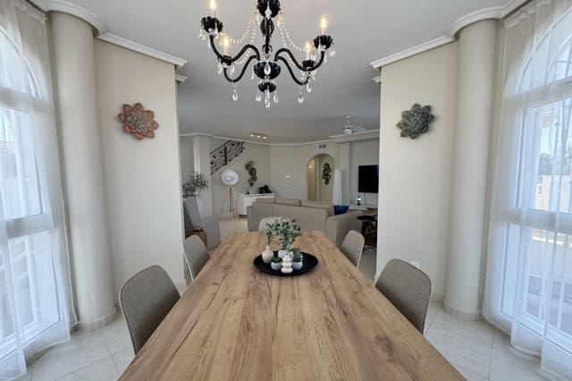 Pareado de 3 habitaciones en Doña Pepa, Rojales en venta - 370.000 € (Ref: 10062379)