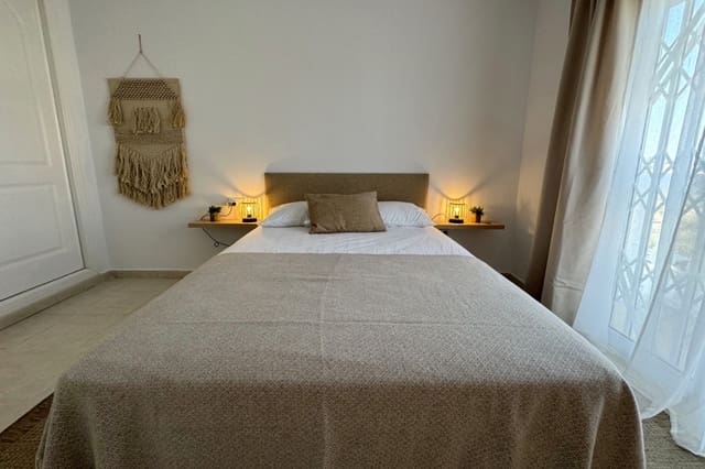 Pareado de 3 habitaciones en Doña Pepa, Rojales en venta - 370.000 € (Ref: 10062379)