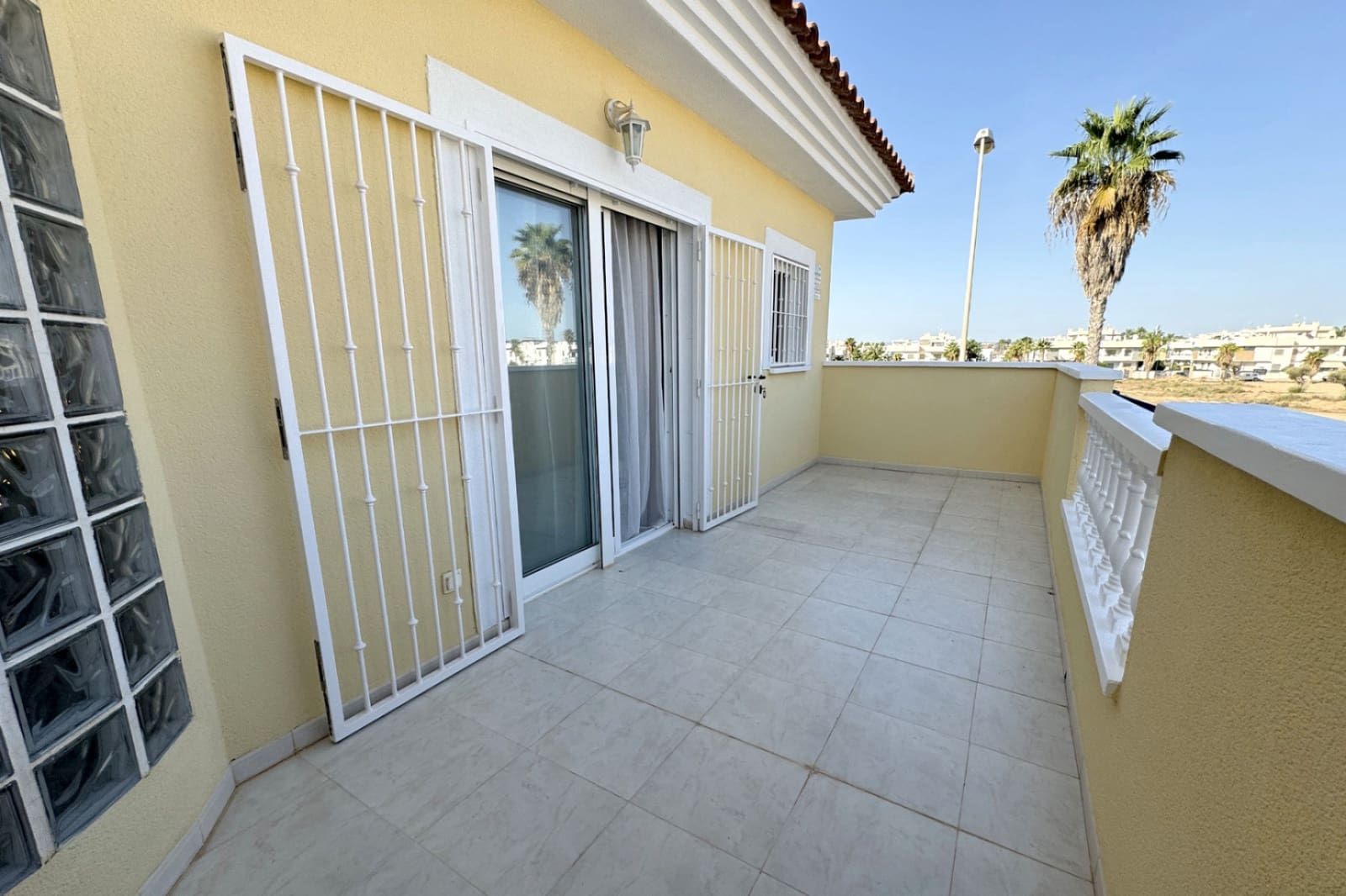Pareado de 3 habitaciones en Doña Pepa en venta - 370.000 € (Ref: 10062379)