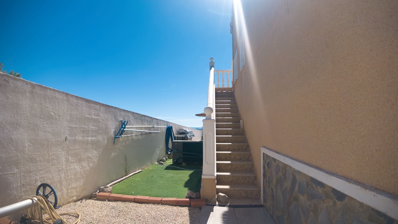 3 soveværelse Villa til salg i Lo Pepin med swimmingpool garage - € 389.000 (Ref: 10064743)