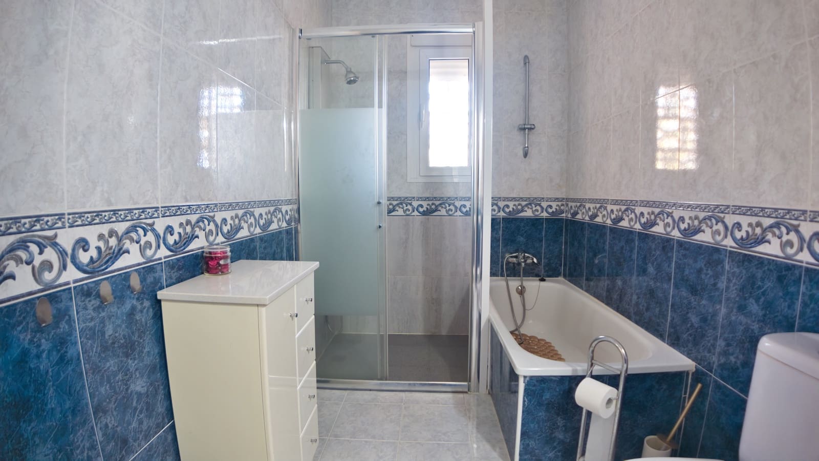 3 soveværelse Villa til salg i Lo Pepin med swimmingpool garage - € 389.000 (Ref: 10064743)