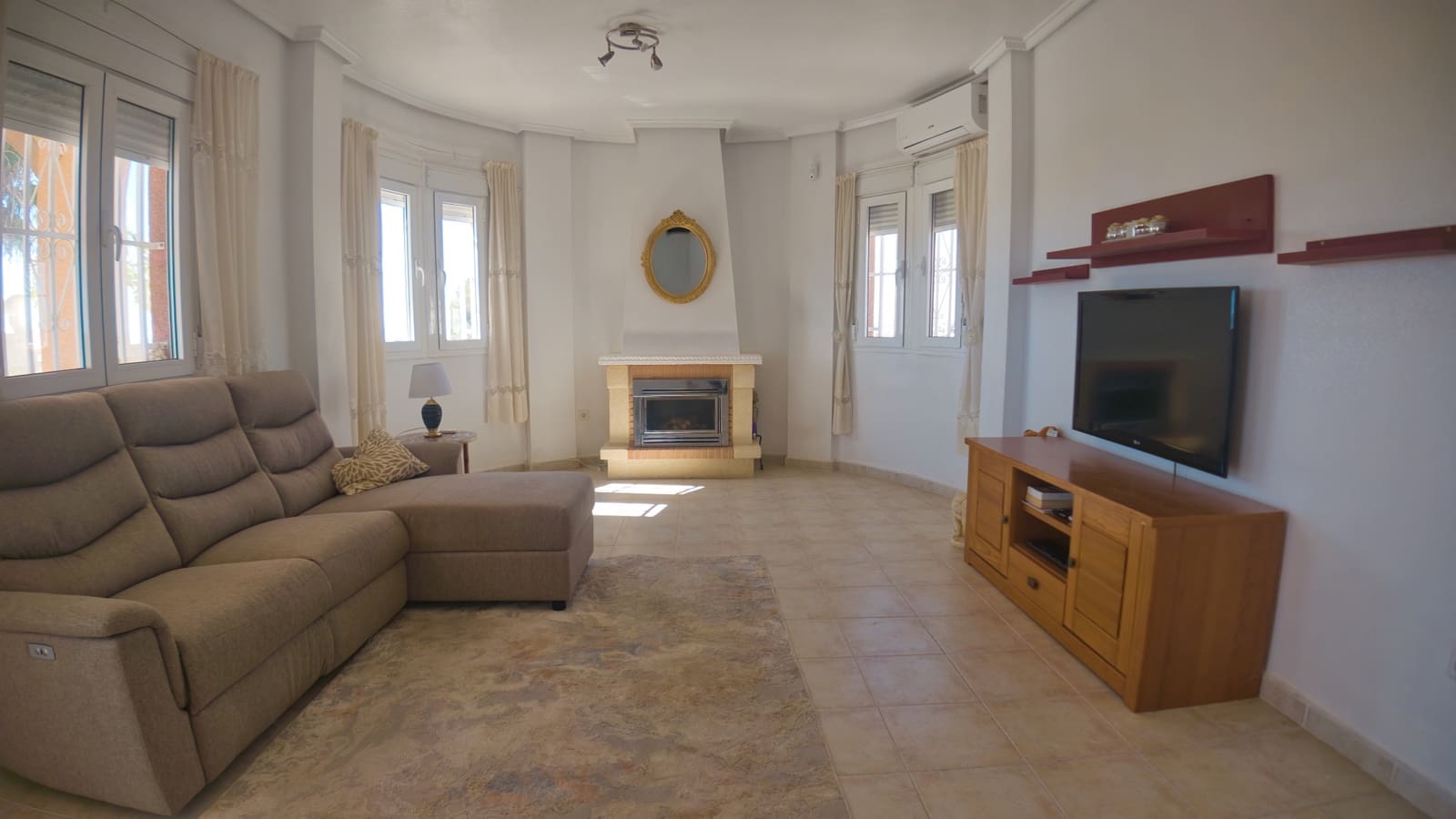 3 soveværelse Villa til salg i Lo Pepin med swimmingpool garage - € 389.000 (Ref: 10064743)