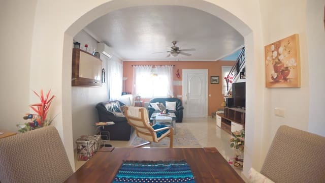 2 slaapkamer Halfvrijstaande villa te koop in Ciudad Quesada, Rojales met garage - € 239.950 (Ref: 10073275)