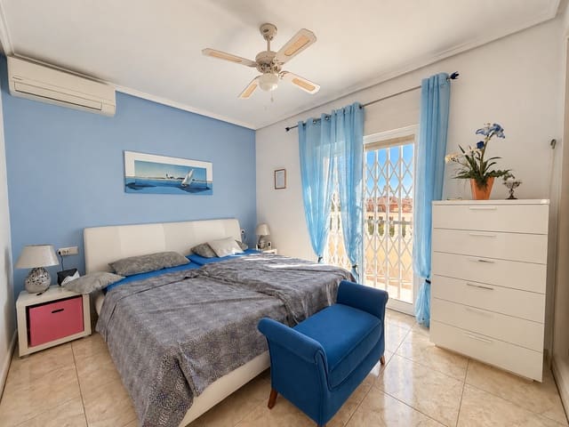 2 slaapkamer Halfvrijstaande villa te koop in Ciudad Quesada, Rojales met garage - € 239.950 (Ref: 10073275)