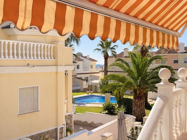 2 slaapkamer Halfvrijstaande villa te koop in Ciudad Quesada, Rojales met garage - € 239.950 (Ref: 10073275)
