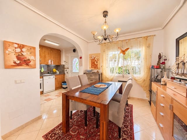 2 slaapkamer Halfvrijstaande villa te koop in Ciudad Quesada, Rojales met garage - € 239.950 (Ref: 10073275)