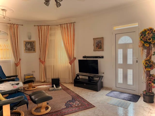 Chalet de 3 habitaciones en Ciudad Quesada, Rojales en venta con piscina - 399.950 € (Ref: 10073276)