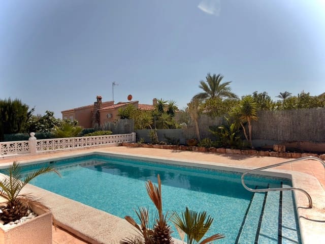 Chalet de 3 habitaciones en Ciudad Quesada, Rojales en venta con piscina - 399.950 € (Ref: 10073276)
