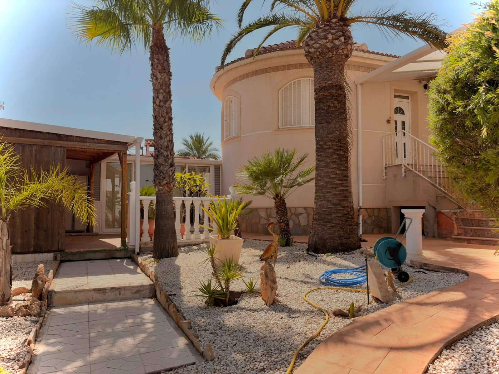 Chalet de 3 habitaciones en Ciudad Quesada en venta con piscina - 399.950 € (Ref: 10073276)