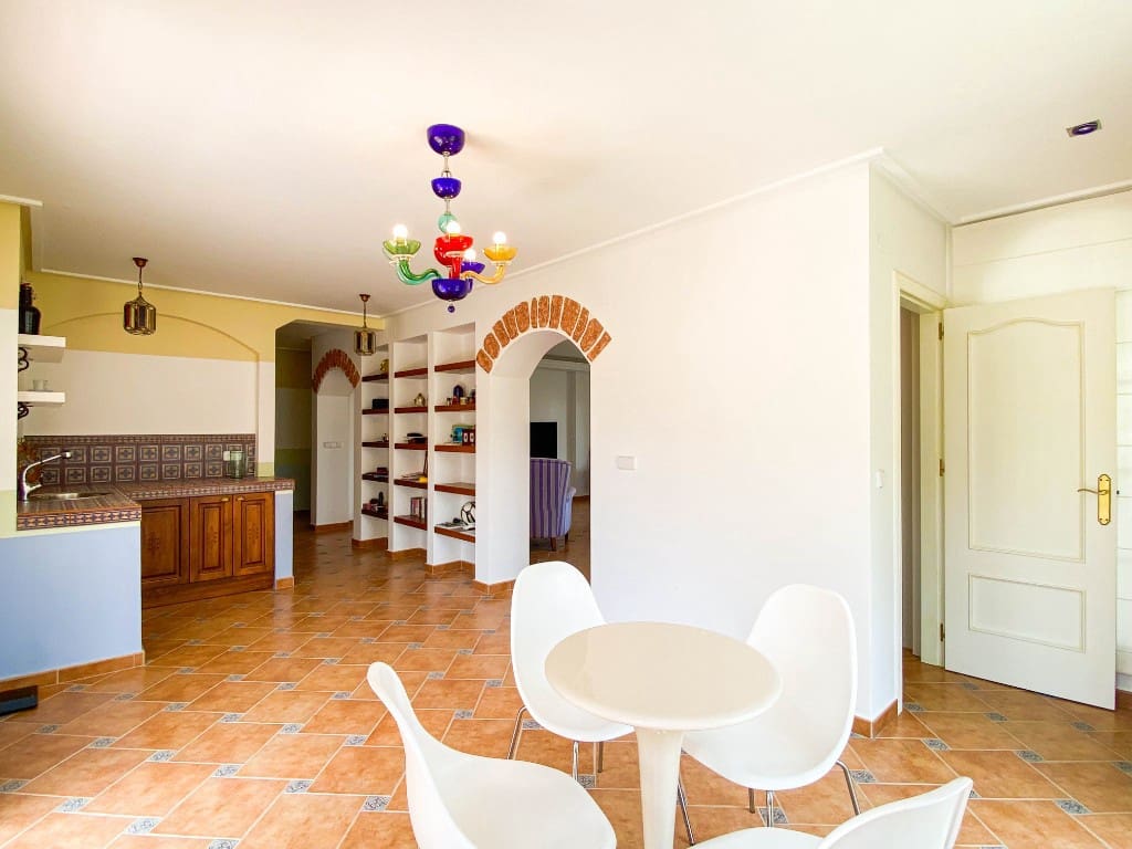 7 sovrum Villa till salu i Villamartin med pool garage - 1 080 000 € (Ref: 10075406)
