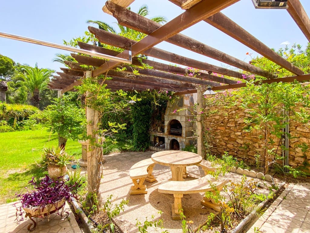 7 sovrum Villa till salu i Villamartin med pool garage - 1 080 000 € (Ref: 10075406)