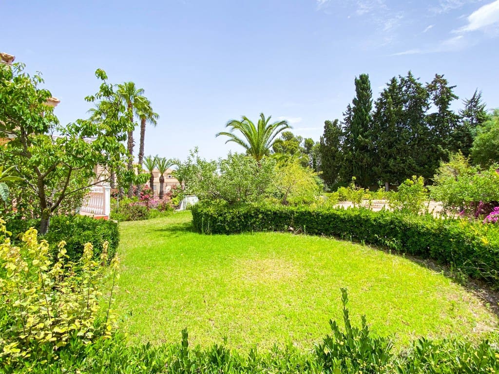 7 sovrum Villa till salu i Villamartin med pool garage - 1 080 000 € (Ref: 10075406)