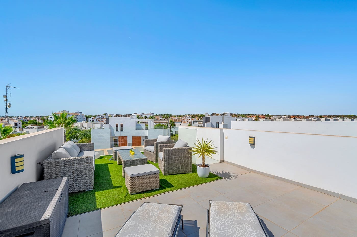 3 slaapkamer Villa te koop in Villamartin met zwembad - € 429.000 (Ref: 10077710)
