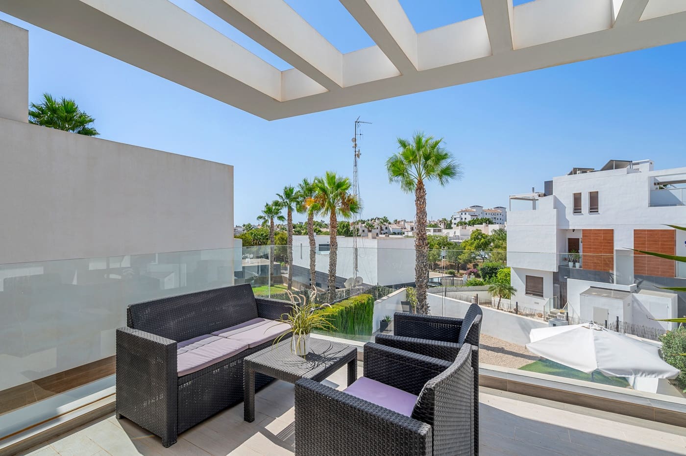 3 slaapkamer Villa te koop in Villamartin met zwembad - € 429.000 (Ref: 10077710)