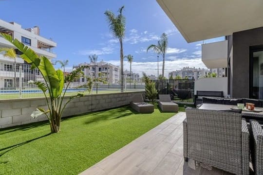 2 sovrum Lägenhet till salu i Las Filipinas med pool garage - 239 000 € (Ref: 10077712)