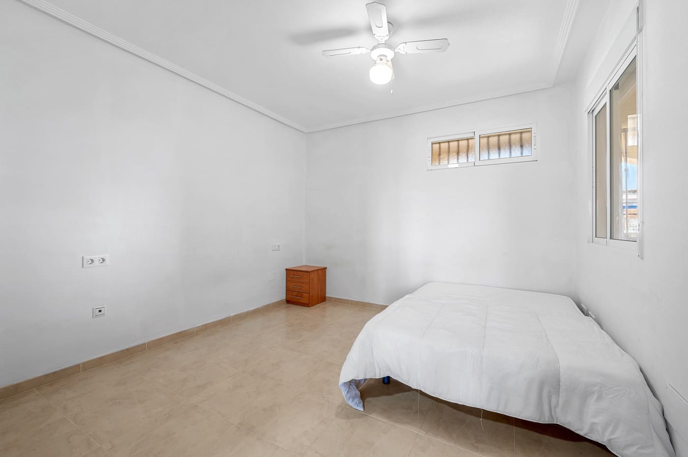 3 slaapkamer Appartement te koop in Orihuela Costa met zwembad - € 189.000 (Ref: 10077713)