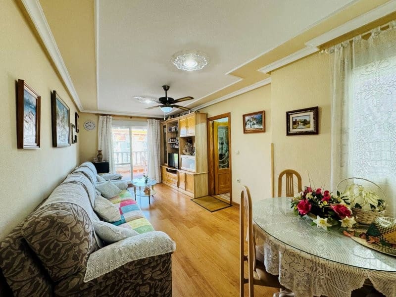 Apartamento de 2 habitaciones en La Mata en venta - 209.000 € (Ref: 10080546)
